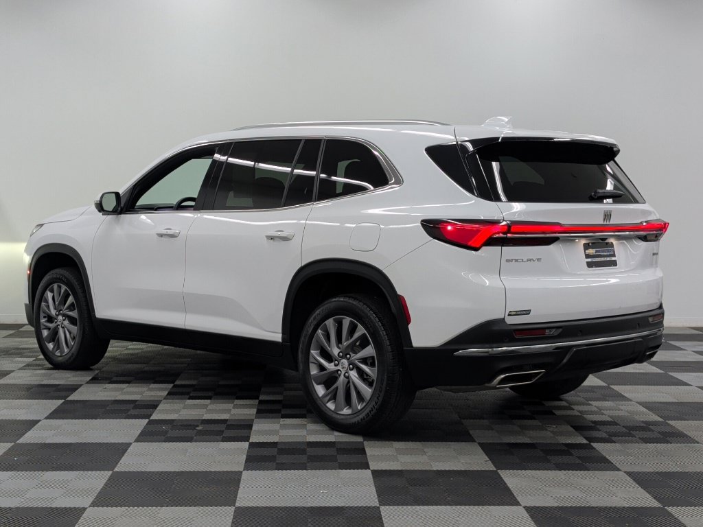 Used 2026 Buick Enclave Preferred FWD image 5