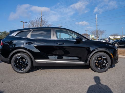 New 2026 Kia Sportage EX image 7