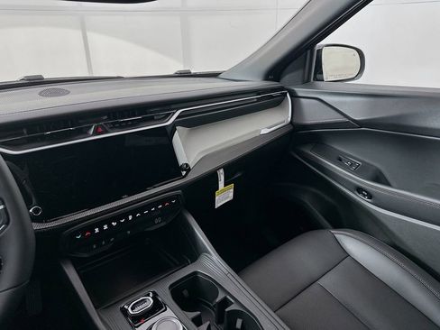 New 2026 Jeep Cherokee Limited AWD/4WD image 24