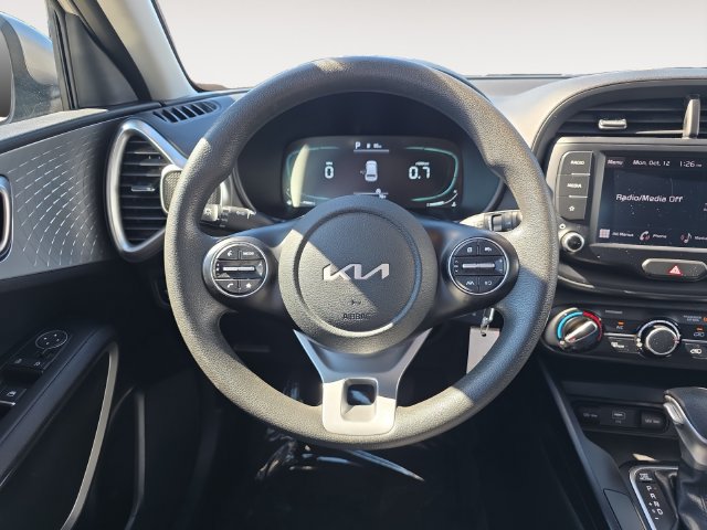 Used 2024 Kia Soul LX w/ Option Group 015 FWD image 12