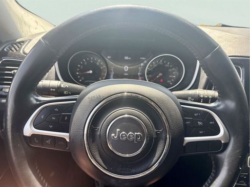 Used 2019 Jeep Compass Limited AWD/4WD image 18