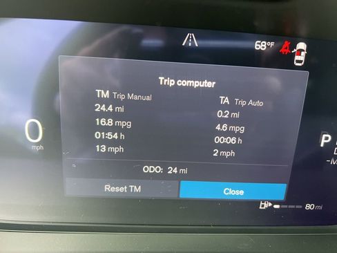 New 2026 Volvo XC40 B5 Plus w/ Protection Package Premier AWD/4WD image 19