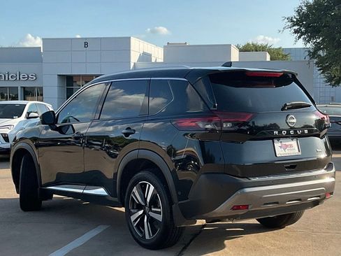 Certified 2023 Nissan Rogue SL w/ SL Premium Package FWD image 6