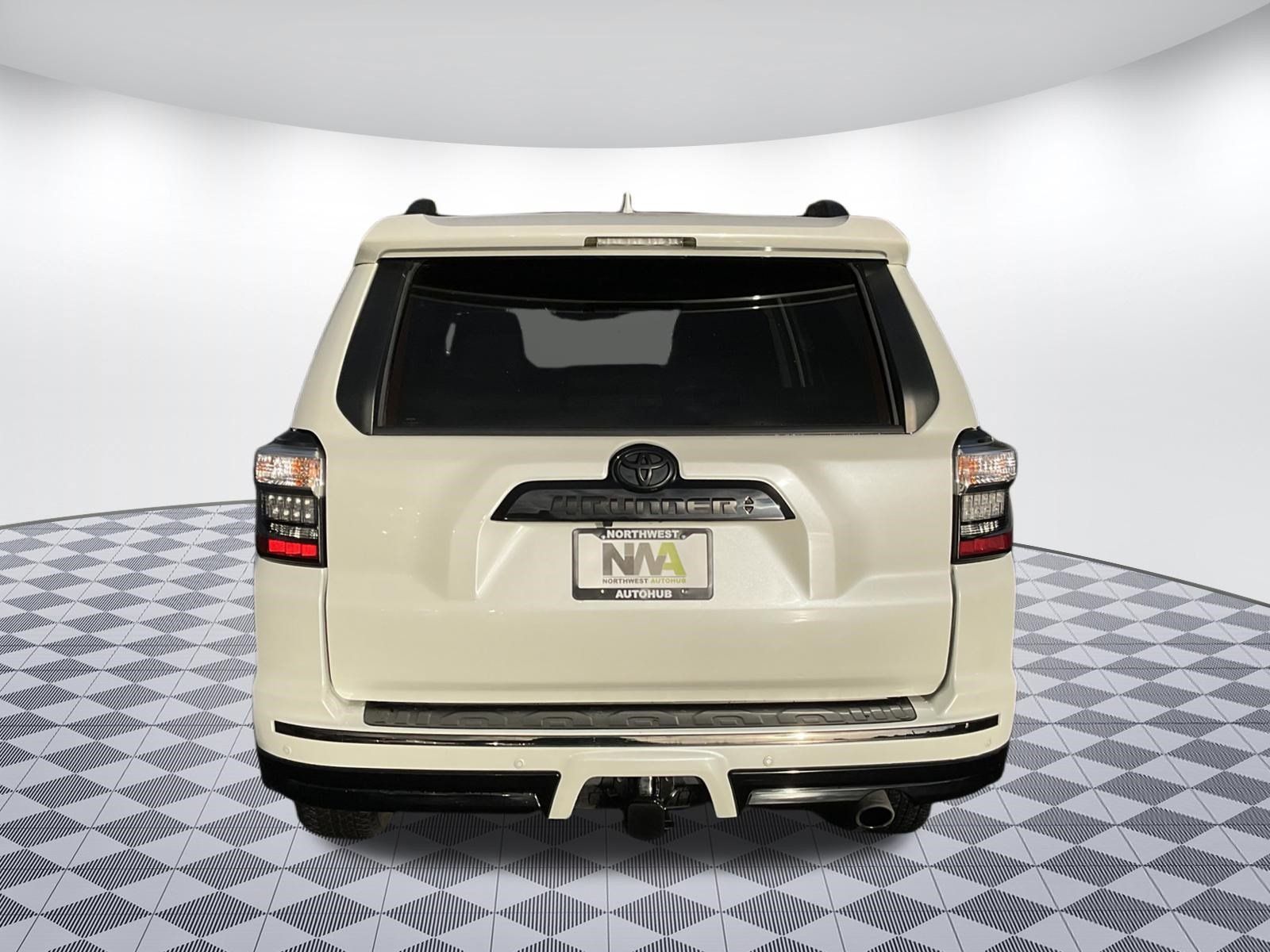 Used 2021 Toyota 4Runner Nightshade AWD/4WD image 4