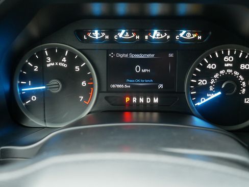 Used 2020 Ford F150 XLT w/ Equipment Group 302A Luxury AWD/4WD image 21