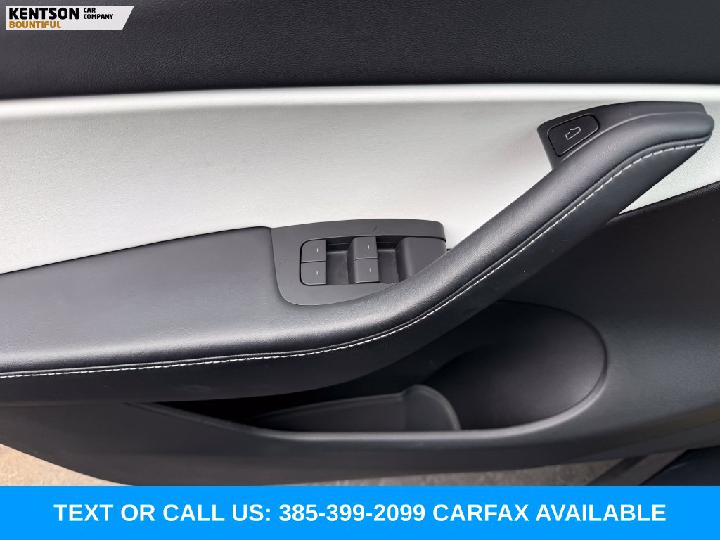 Used 2022 Tesla Model Y Performance AWD/4WD image 16