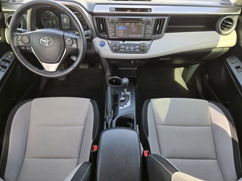 Used 2016 Toyota RAV4 XLE image 26