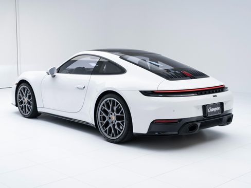 Certified 2025 Porsche 911 Carrera image 3