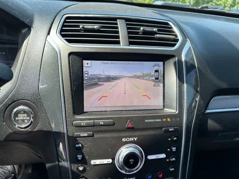 Used 2019 Ford Explorer Sport w/ Equipment Group 401A AWD/4WD image 12
