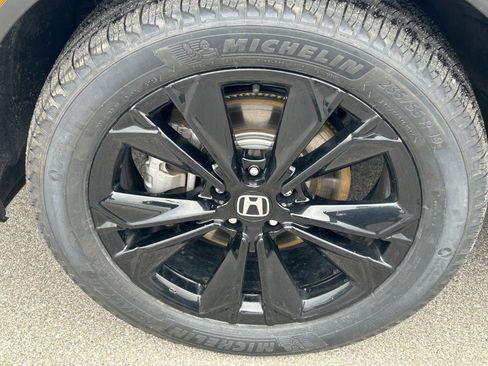 Used 2025 Honda CR-V Sport Touring image 9