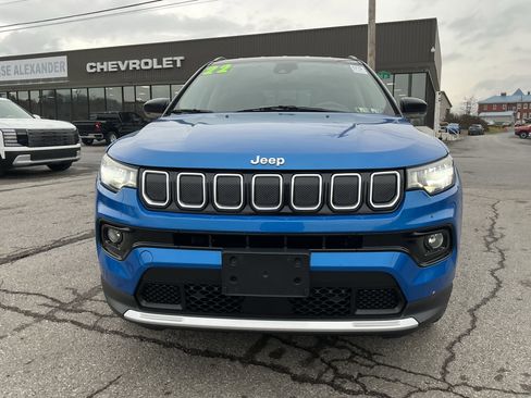 Used 2022 Jeep Compass Limited image 9