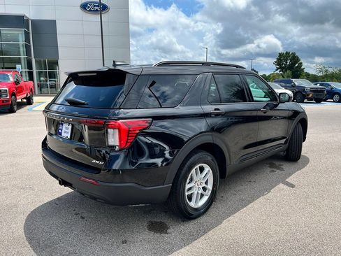 New 2026 Ford Explorer Active AWD/4WD image 5