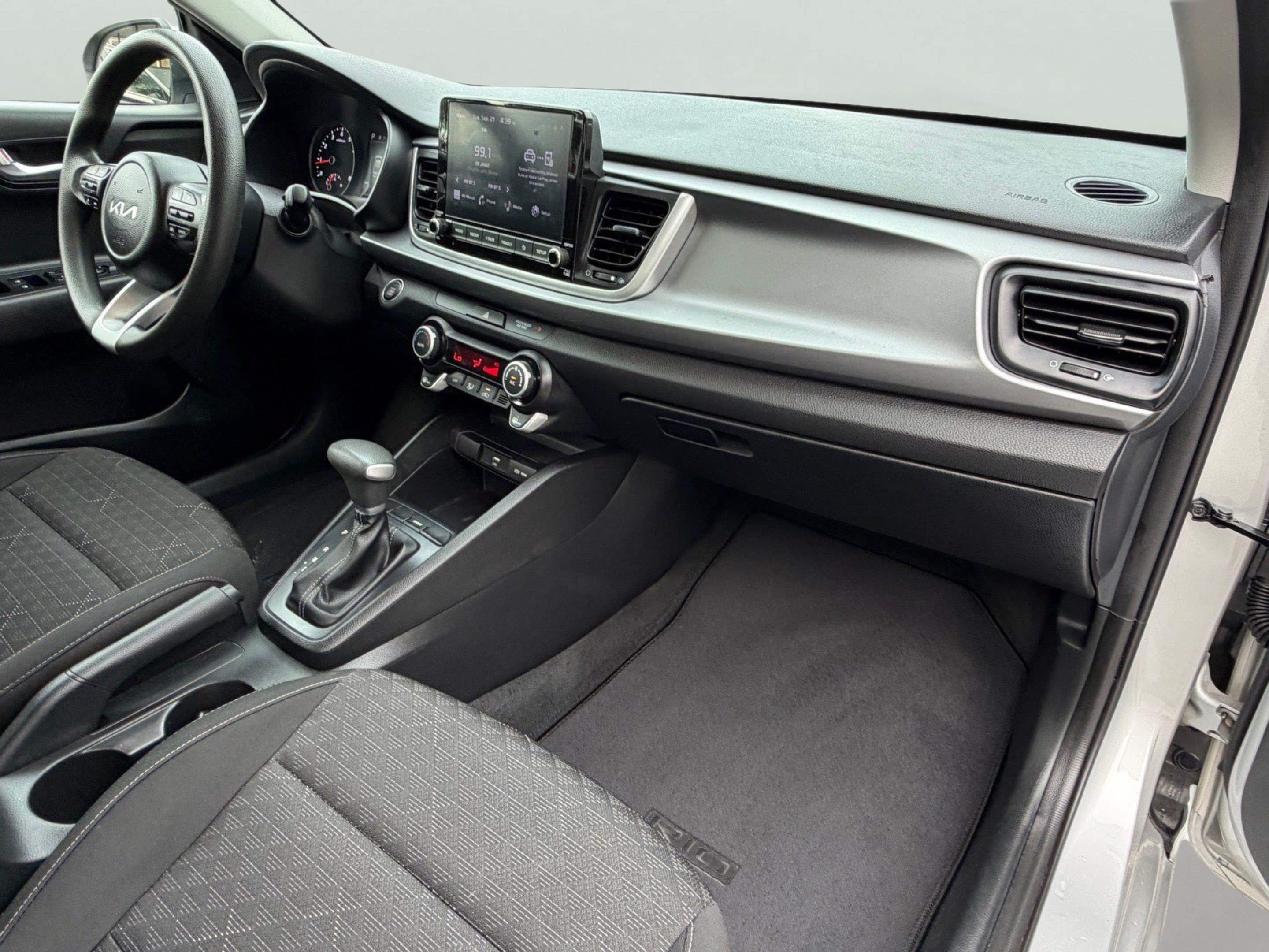 Used 2023 Kia Rio S w/ Technology Package FWD image 18