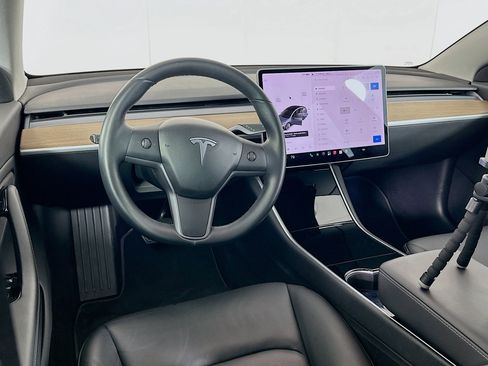Used 2018 Tesla Model 3 Long Range AWD/4WD image 18