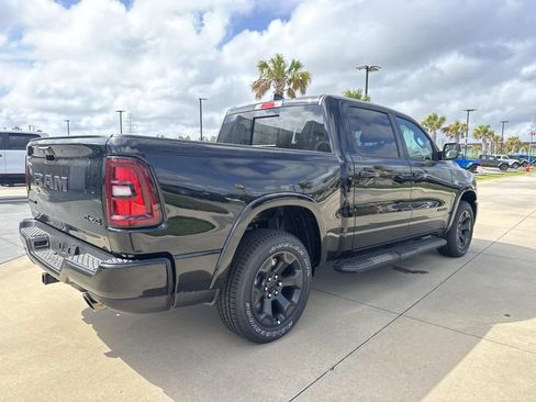 New 2026 RAM 1500 4x4 Crew Cab image 7
