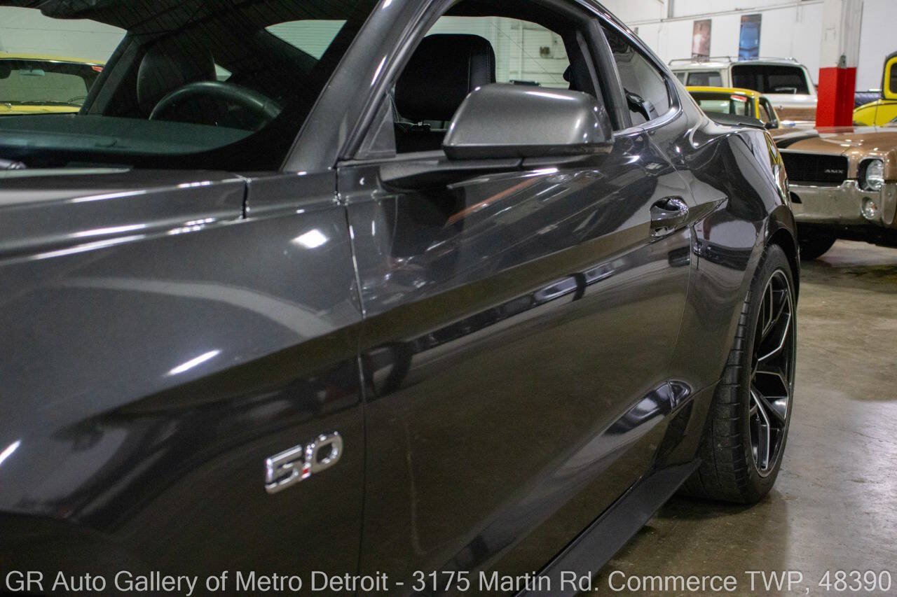 Used 2017 Ford Mustang GT Premium RWD image 21