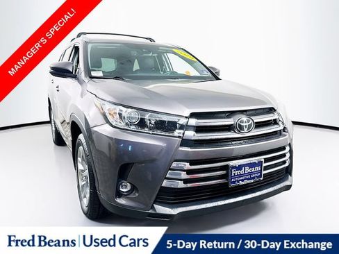 Used 2019 Toyota Highlander Limited AWD/4WD image 1
