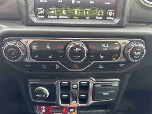 Used 2023 Jeep Wrangler Unlimited Rubicon 4xe w/ Cold Weather Group AWD/4WD image 4