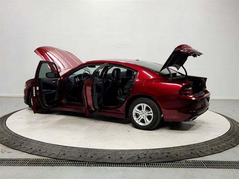 Used 2021 Dodge Charger SXT w/ Leather Interior Group image 13