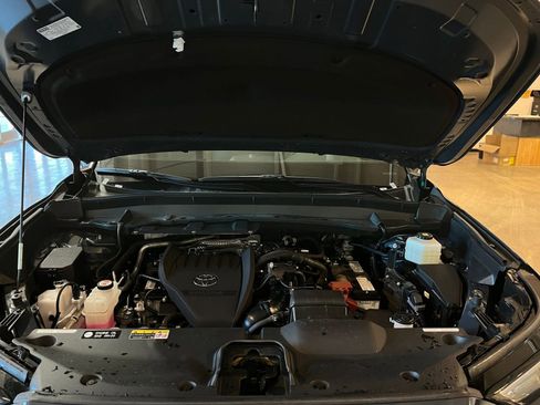 Used 2025 Toyota Grand Highlander FWD image 34