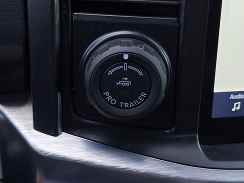 Used 2022 Ford F150 Lariat AWD/4WD image 17