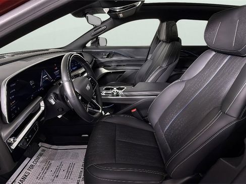 Used 2024 Cadillac Lyriq Luxury w/ LPO, Floor Liner Package image 17