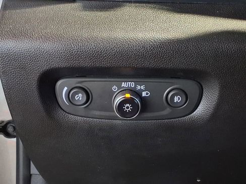 Used 2018 Chevrolet Traverse LT AWD/4WD image 21