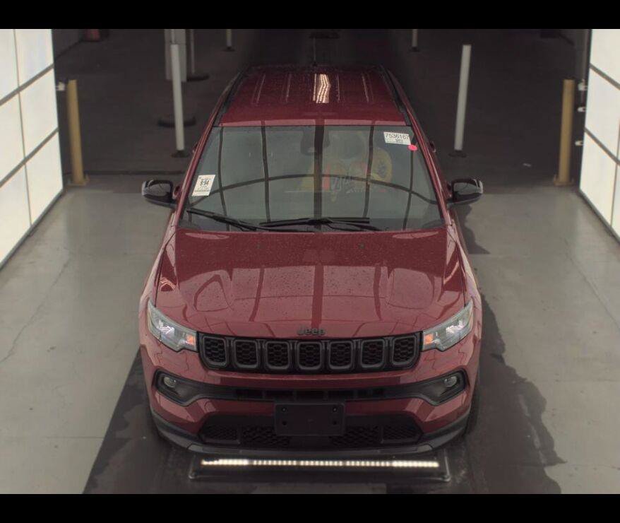 Used 2026 Jeep Compass Latitude AWD/4WD image 7