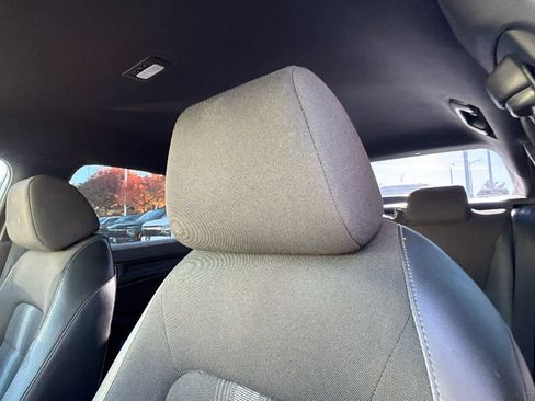 Used 2022 Honda Civic Sport image 11