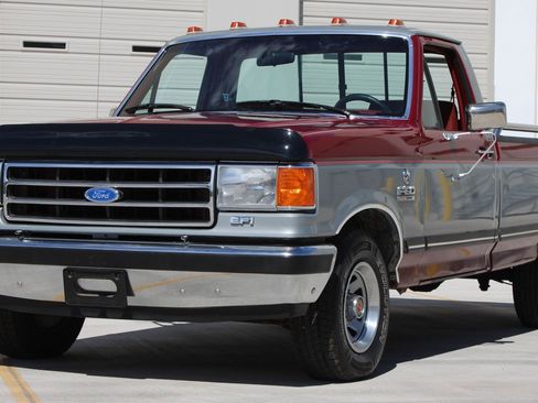 Used 1990 Ford F150 2WD Regular Cab image 2