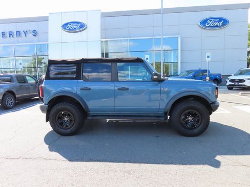 Used 2022 Ford Bronco Wildtrak image 4