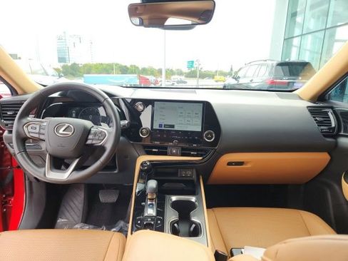 Used 2024 Lexus NX 250 FWD w/ Towing Package (2000 Lbs) image 23