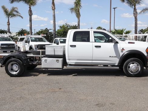 Used 2021 RAM 5500 Tradesman w/ Chrome Appearance Group image 9