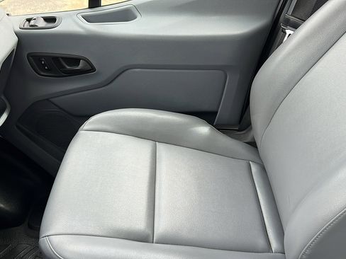 Used 2017 Ford Transit 350 XL image 21