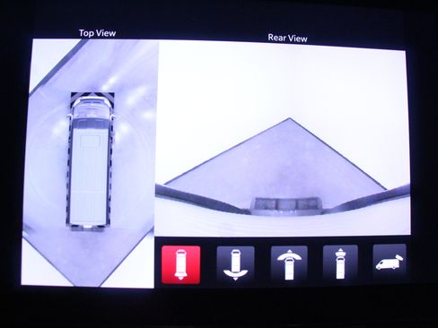 Used 2024 RAM ProMaster 3500 w/ Delivery Van Package image 28