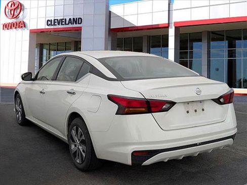 Used 2022 Nissan Altima 2.5 S image 5