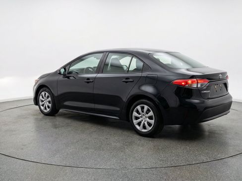 Used 2025 Toyota Corolla LE FWD image 8