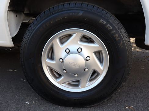 Used 2012 Ford E-350 and Econoline 350 XLT RWD image 40