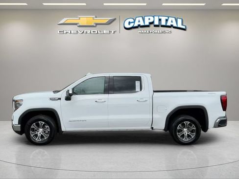 Used 2026 GMC Sierra 1500 SLT AWD/4WD image 2