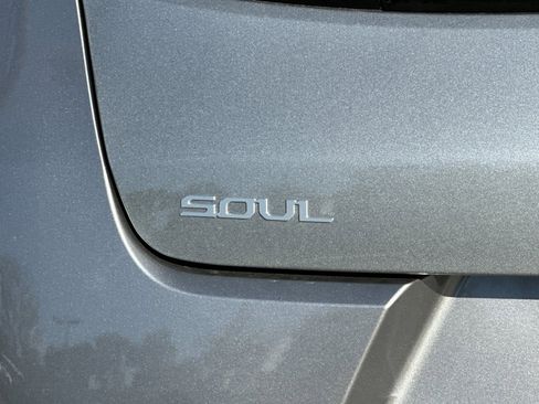 New 2025 Kia Soul LX image 24