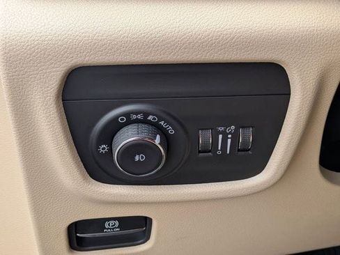 New 2026 Jeep Grand Cherokee L Limited AWD/4WD image 17