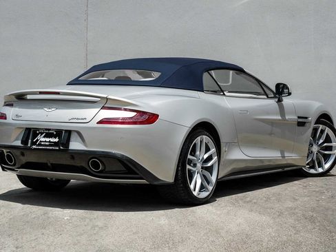 Used 2016 Aston Martin Vanquish Volante RWD image 15