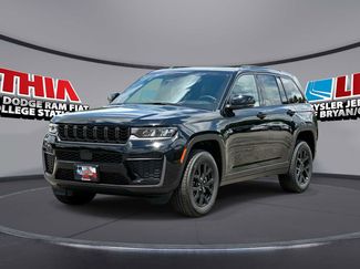 New 2026 Jeep Grand Cherokee Altitude RWD video 1