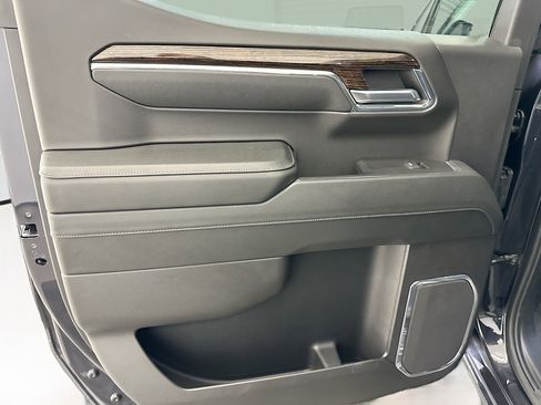 Used 2024 GMC Sierra 1500 Elevation image 27
