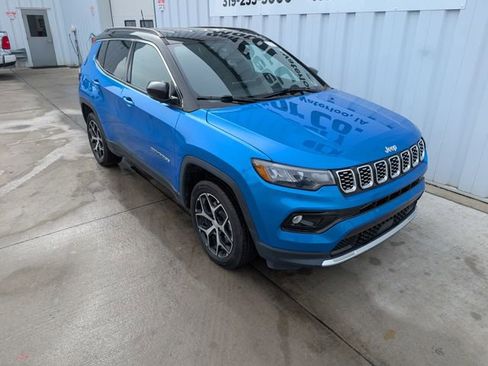 Used 2024 Jeep Compass Limited AWD/4WD image 6