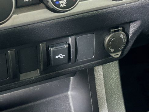 Used 2022 Toyota Tacoma SR5 image 29