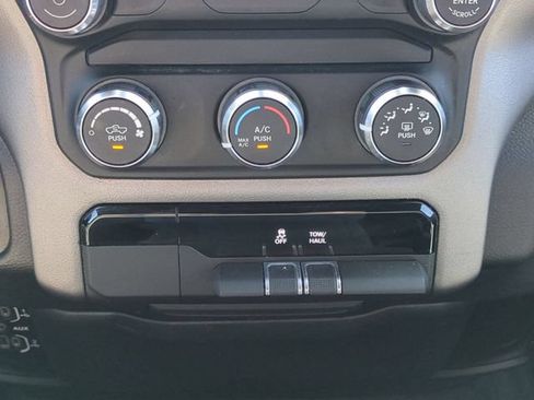 Used 2021 RAM 1500 Big Horn AWD/4WD image 23