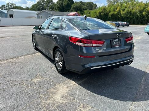 Used 2019 Kia Optima LX image 9
