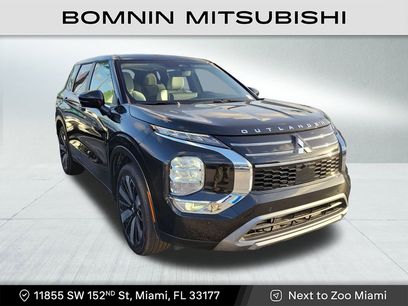 New 2025 Mitsubishi Outlander SE