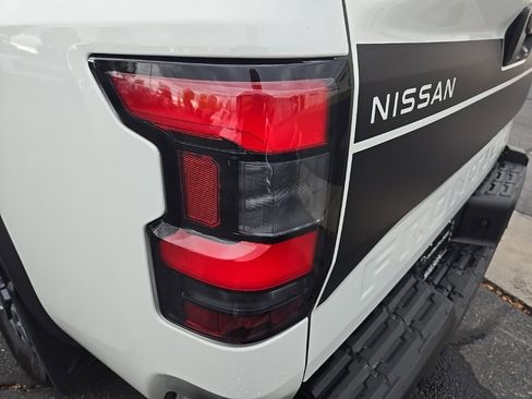 Certified 2024 Nissan Frontier SV w/ Hardbody Edition image 35